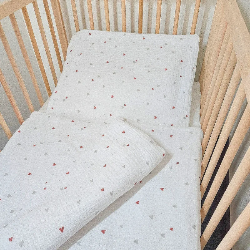 Mušelínové povlečení do postýlky, karamelová srdíčka, 90x130+45x60